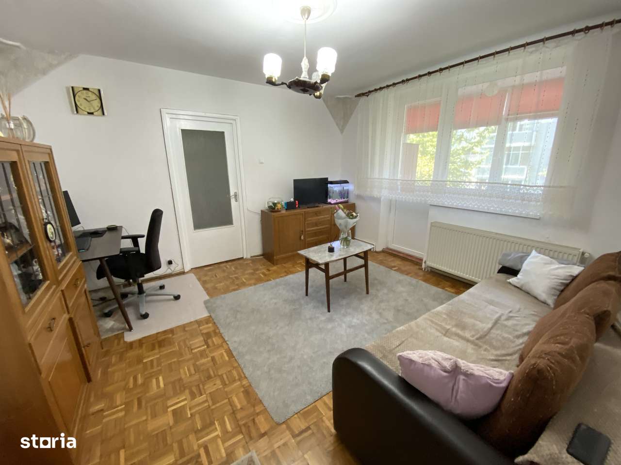 Apartament  cu 2 camere - balcon, camara, debara - etaj 2 - Rahovei-4