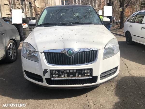 Dezmembrez Skoda Fabia 2 alba 1.4 diesel 2008 - 3