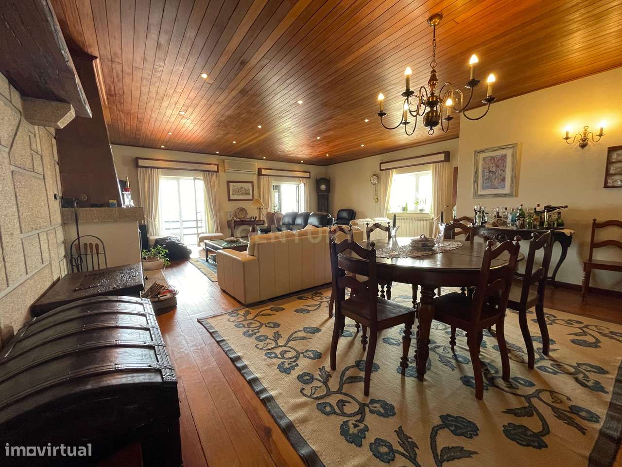 Moradia T6 Caramulo | 296m² | Estilo Rústico | Licença AL-12