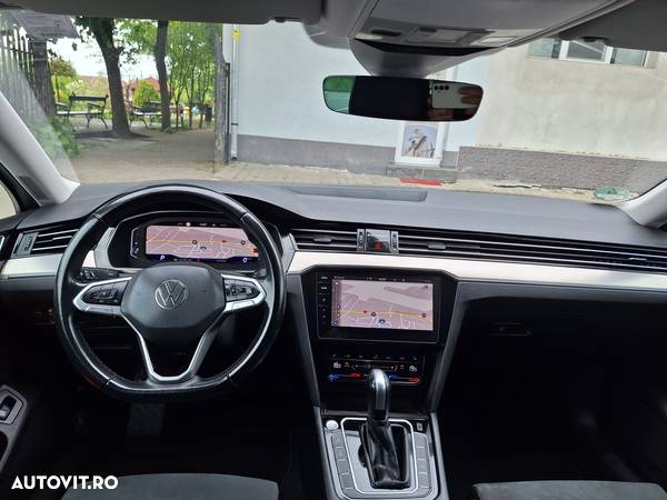 Volkswagen Passat Variant 2.0 TDI DSG Highline - 23