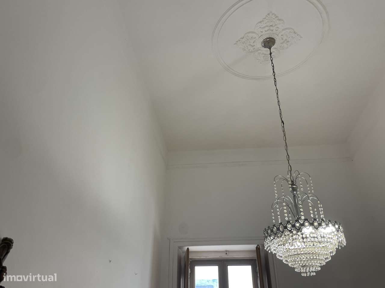 Moradia T4 com quintal-9