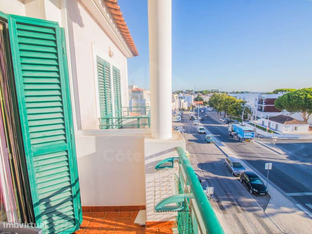 T2 com terraço em Sesimbra-6