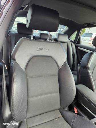 Audi A4 B7 sedan fotel fotele S Line - 4