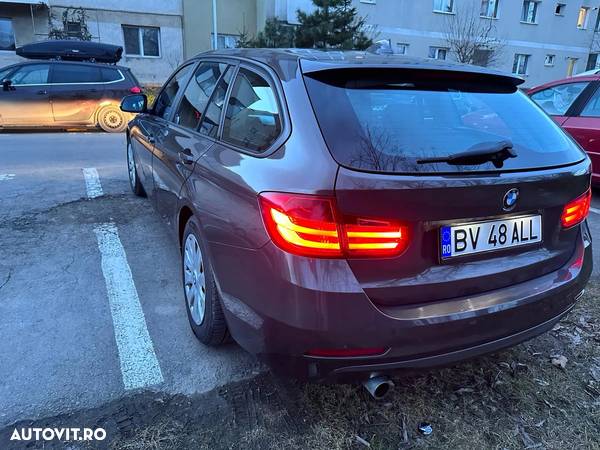 BMW Seria 3 316d Touring Advantage - 2