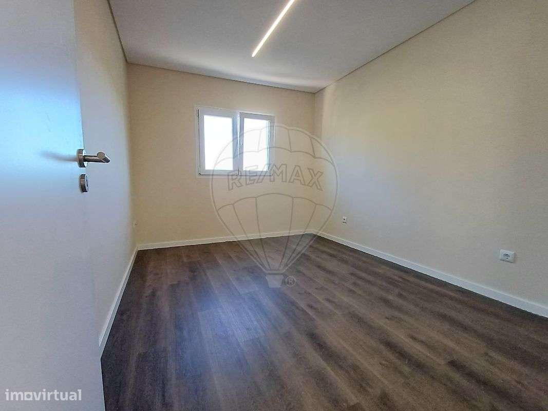 Moradia T2 para venda - Grande imagem: 5/12