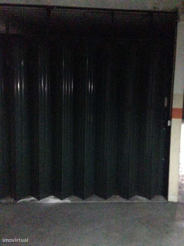 Garagem Individual de 16m² para arrendar em Mafamude - Gaia - Grande imagem: 3/3