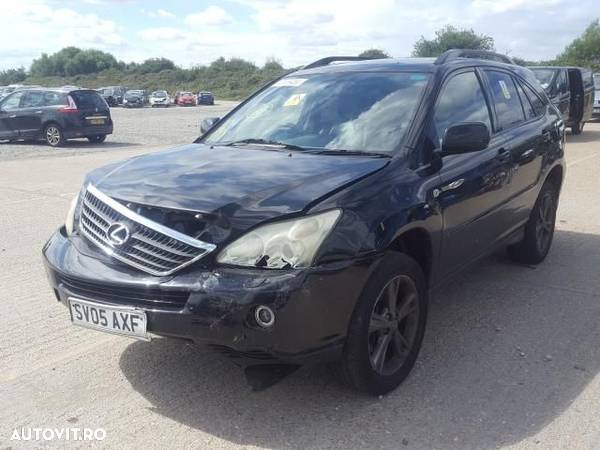 Dezmembrez Lexus RX400H - 3