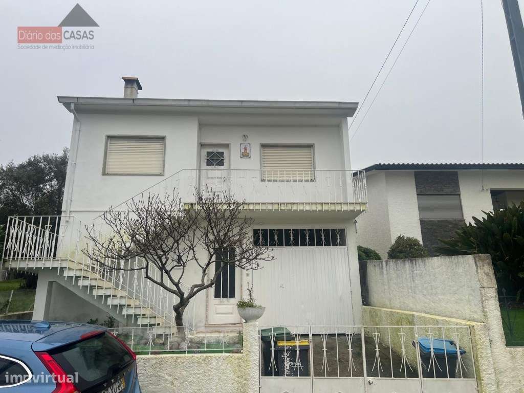 Moradia T4 com Lote de 690 m²-30