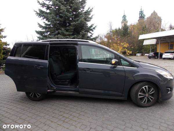 Ford Grand C-MAX - 10