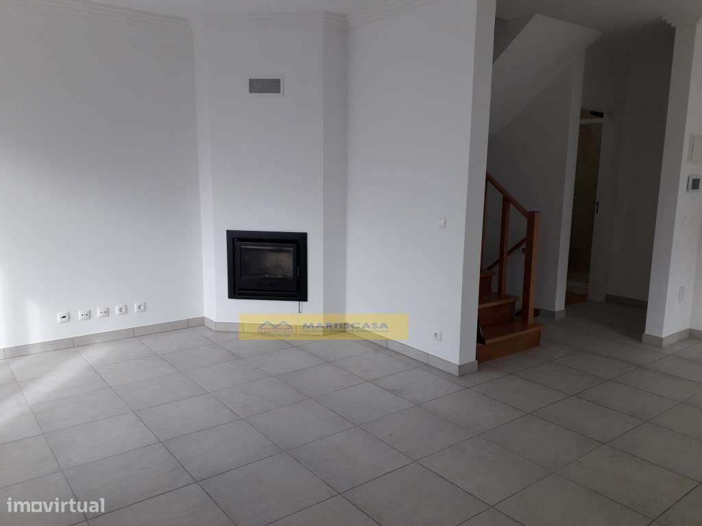 Moradia T3+1 Centro Ericeira/VISTA MAR - OFERTA ESCRITURA E REGISTOS-16