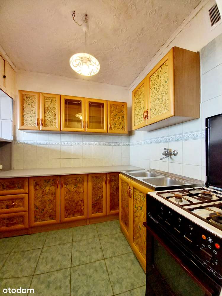 Sprzedam mieszkanie - 3 pokoje z dużym balkonem REZERWACJA-16