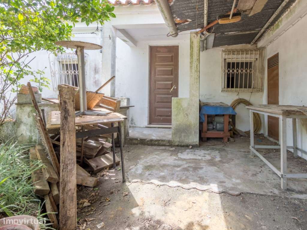 Moradia Isolada T3 - Sobreda - Oportunidade-5
