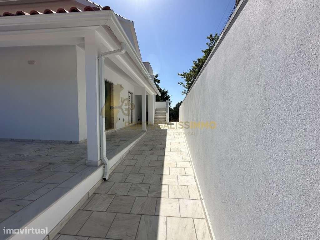 Vende-se: Moradia Familiar Espaçosa e Versátil na Madalena, Tomar.-38