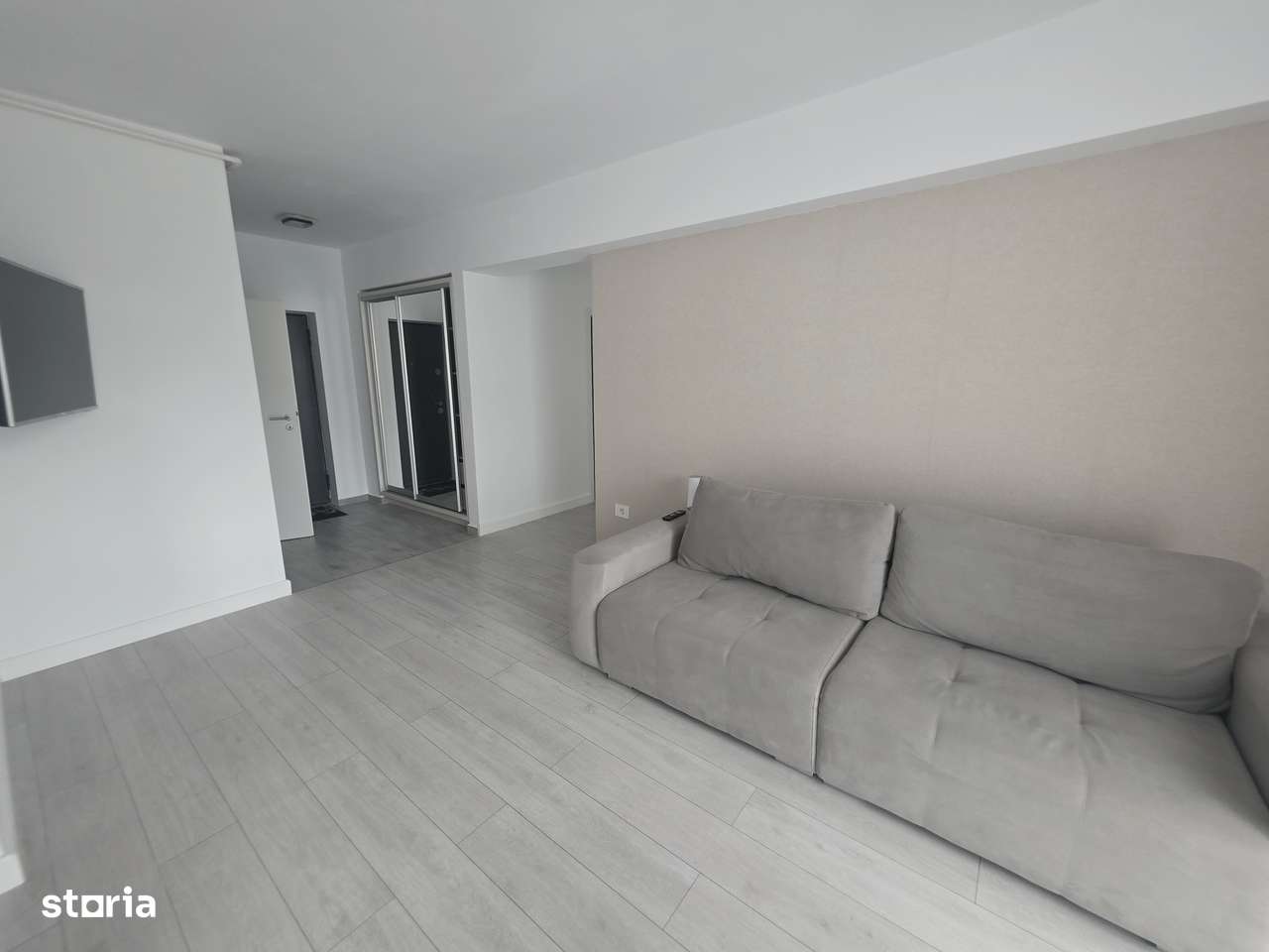 Vand apartament 2 camere Tractorul Maurer Villas cu parcare subterana-1