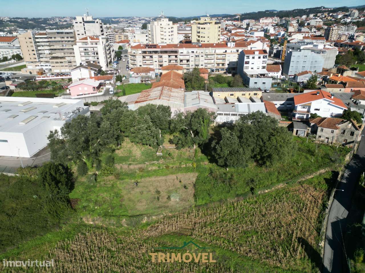 Terreno Urbano  Venda em Oliveira de Azeméis, Santiago de Riba-Ul, Ul, - Grande imagem: 5/19