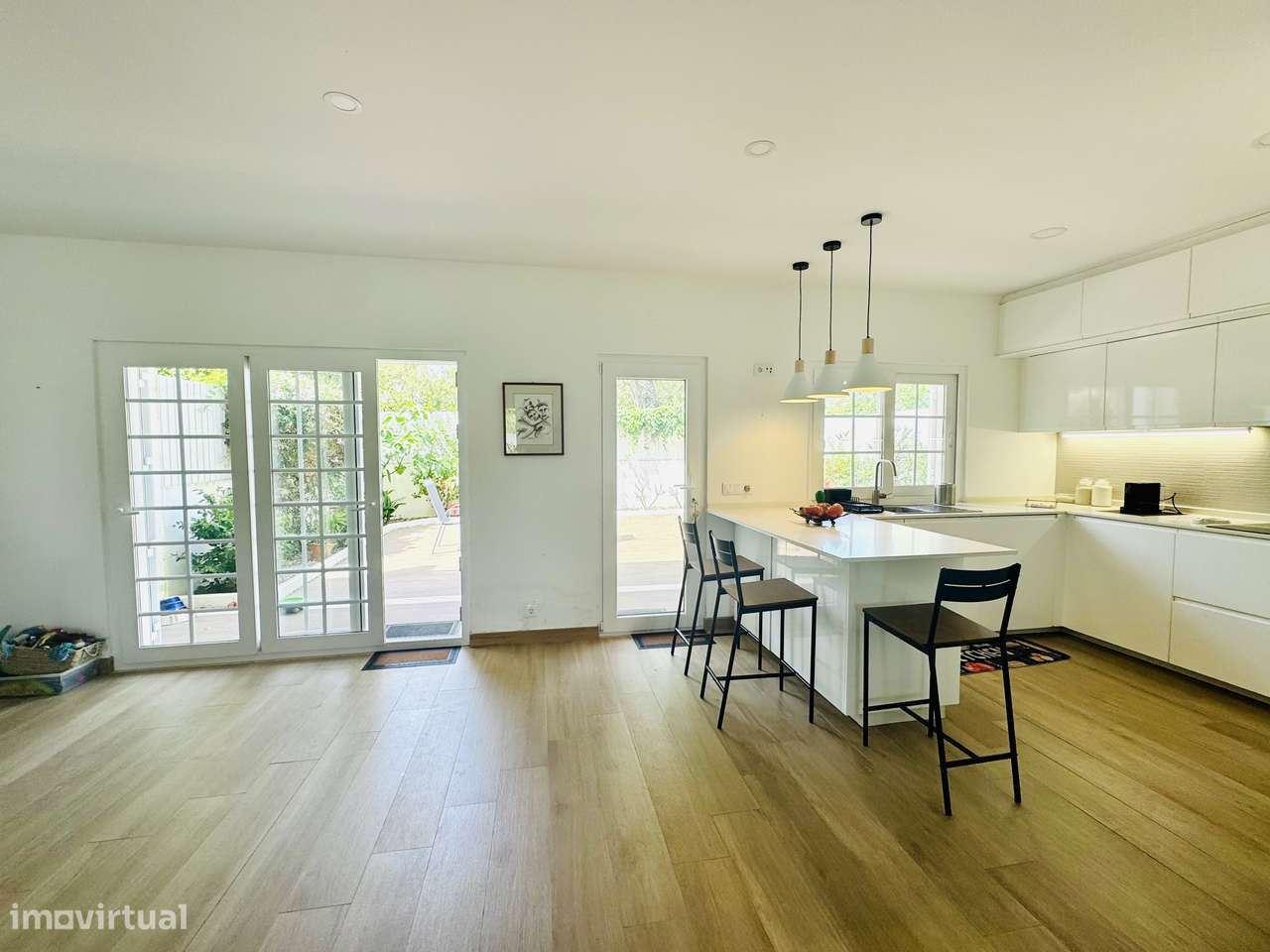 Moradia t3 garagem box jardim Charneca da Cotovia Sesimbra-32