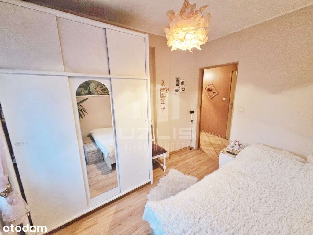 Dom w atrakcyjnej lokalizacji-10