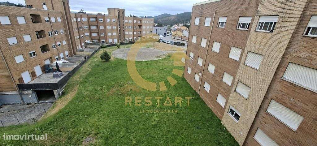 Apartamento T2, Garagem e Arrumos | Valongo-48