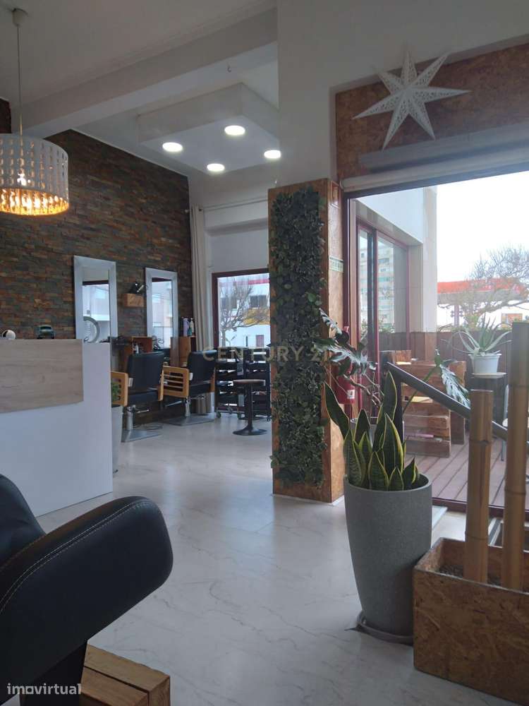 Trespasse de Espaço Comercial – Zona Emblemática da Costa da Caparica-3