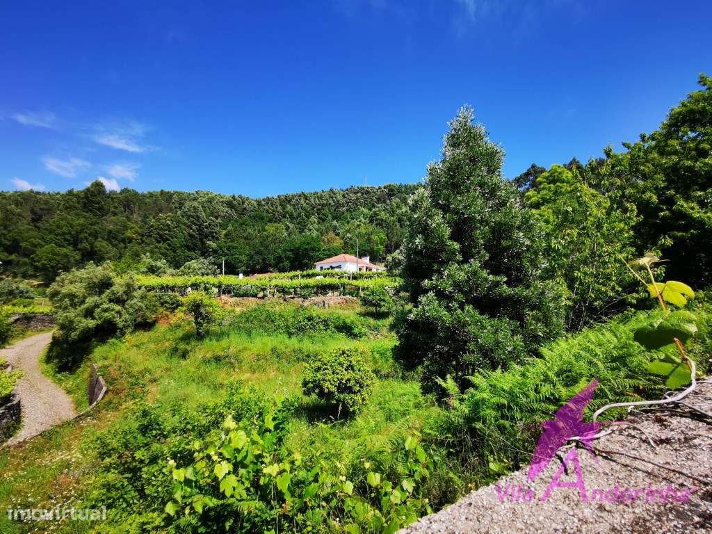 Terreno para construção com vista desafogada e óptima disposição solar - Grande imagem: 4/10