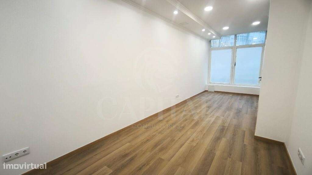 Loja para Arrendamento – Estrada A-da-Maia, Benfica, Lisboa - Grande imagem: 5/25