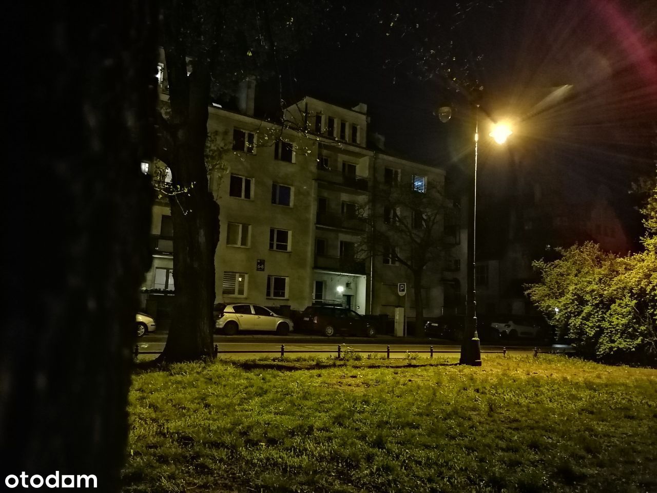 KAWALERKA 34M2 Bydgoszcz, park przed rezydencją.