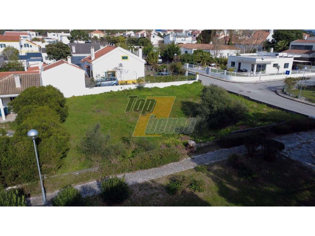 Terreno urbano perto do mar e lago em Sesimbra-21