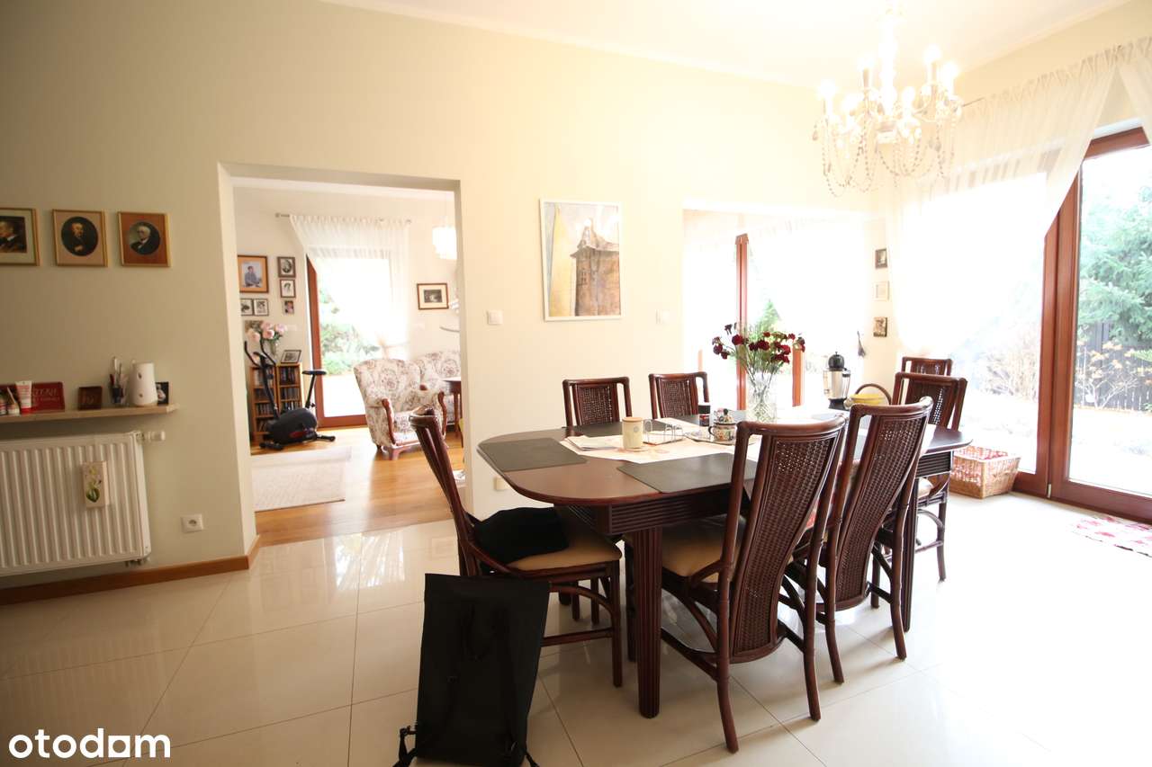 Strzeszyn Willa 400m2, nowoczesna i klasyczna.-8