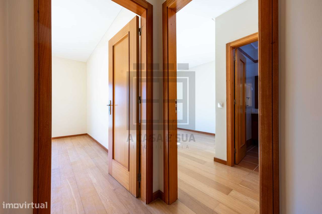 Apartamento T2 na urbanização dos Passionistas, S. M. Feira-14