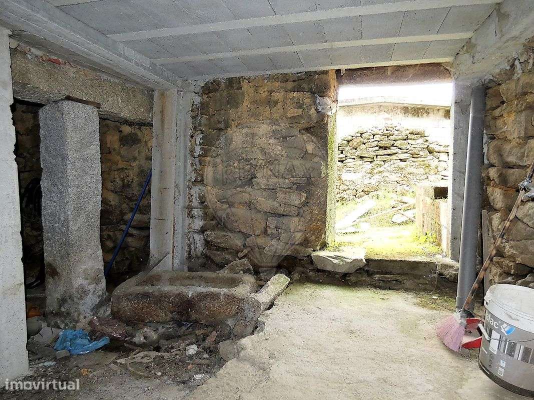 Moradia T3 para venda-5