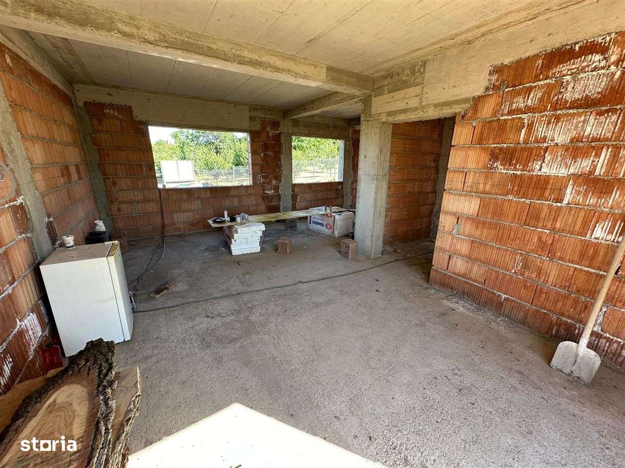 Casa de vanzare - 4 camere - 2 bai - teren 300 mp - Sura Mica-5