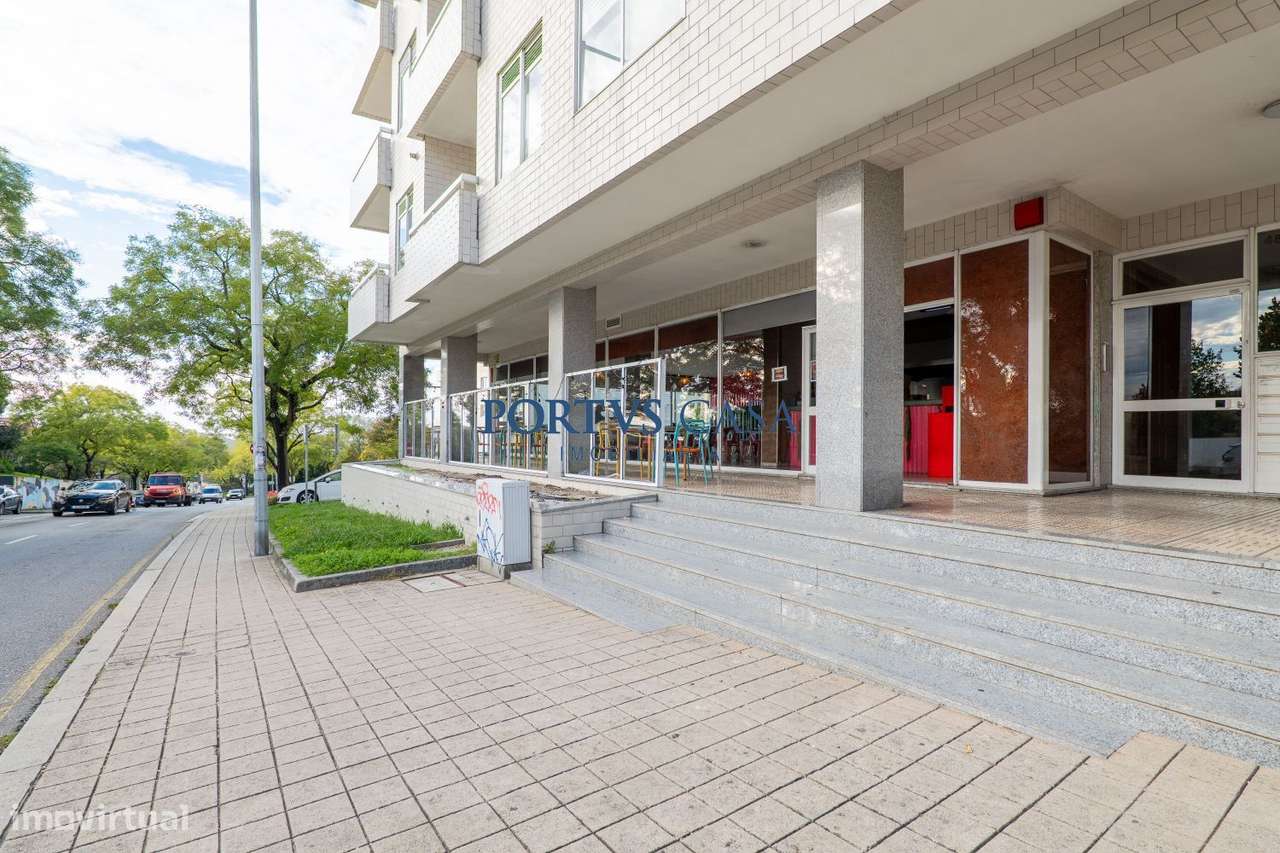Espaço para Restauração com Extração | Costituição | Porto-12