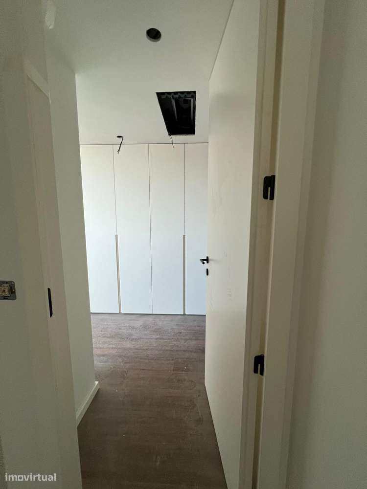 T2 Fabuloso Gaia Av.  República Metro S.  Ovídio Lugar  Garagem  Duplo-15