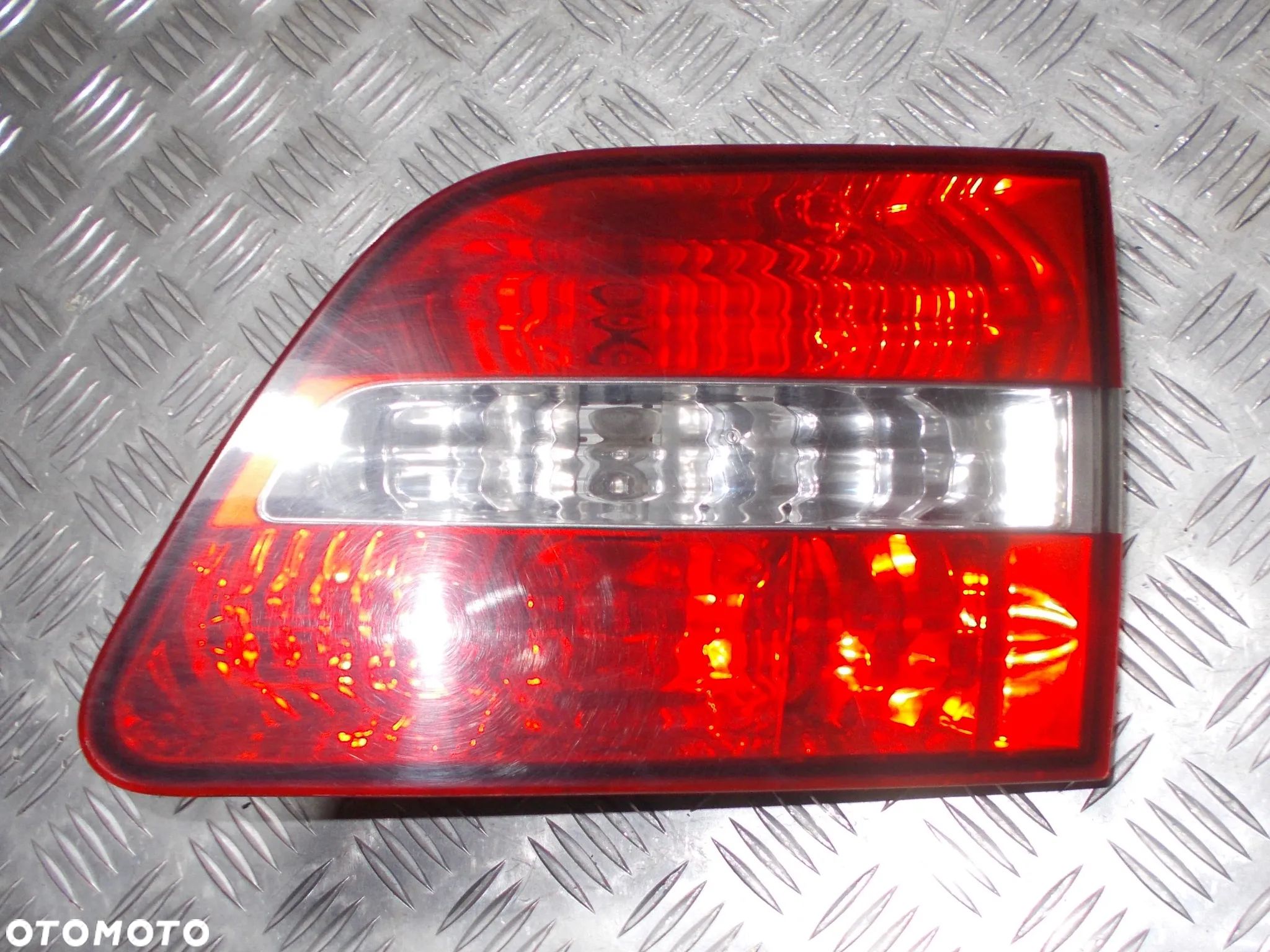 Fiat Stilo - lampa prawy tył w klapę KOMBI - 1