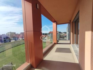 Apartamento T3 SEMI-NOVO na Póvoa de ...