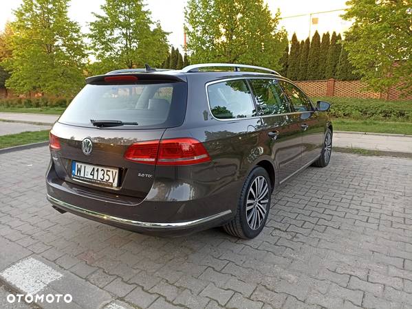 Volkswagen Passat 2.0 TDI Highline DSG - 10