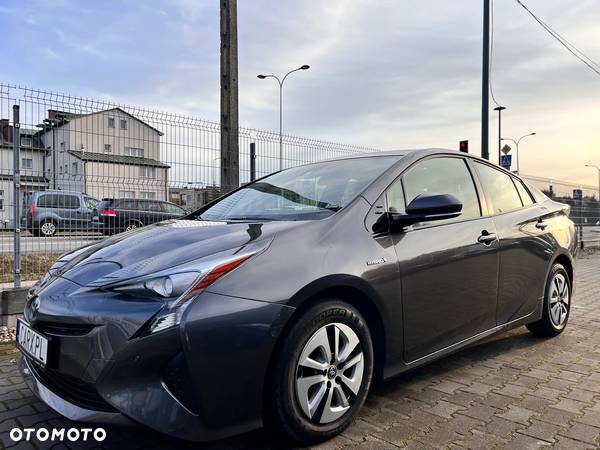 Toyota Prius 1.8 Hybrid Executive - 9