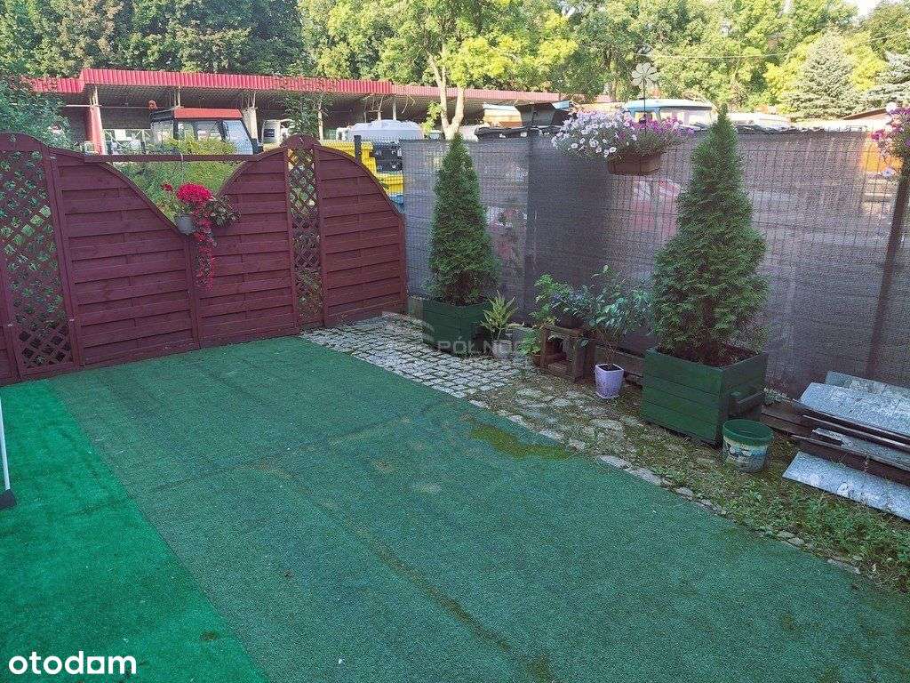 Mieszkanie dwupoziomowe z ogrodem i garażem-13