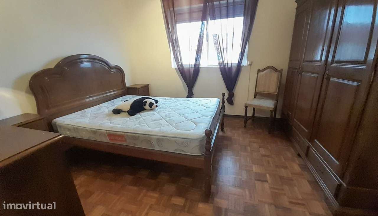 Venda de Andar Moradia V3 próxima do centro, na Póvoa de Varzim - Grande imagem: 5/12