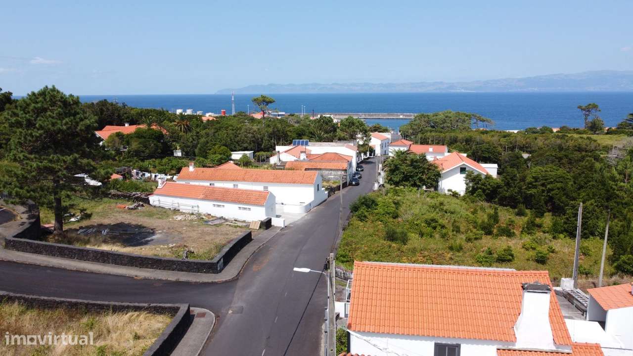 Ruina para reconstrução em Sao Roque do Pico-22