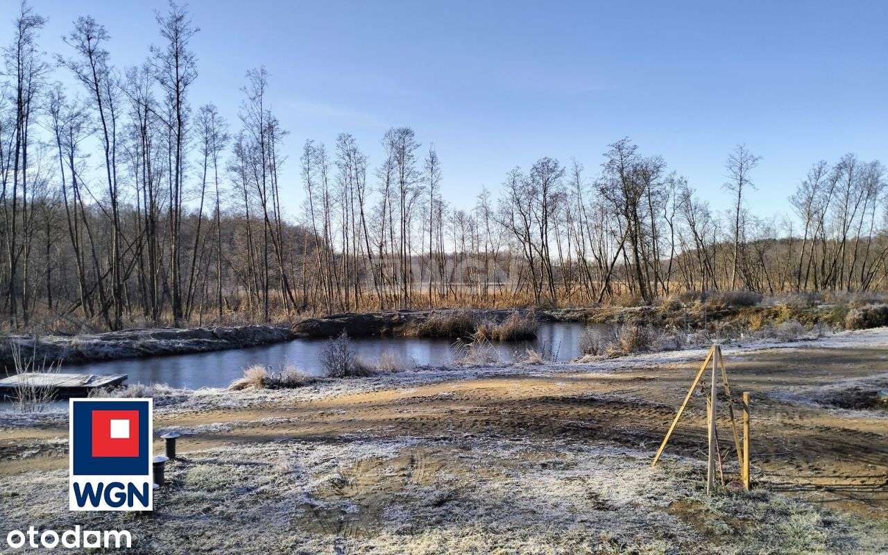 Posiadłość ze stawem z domem w budowie .-13
