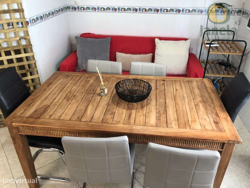 T2 Convertido em T4 nas Gambelas - Ótimo para Investimento - Grande imagem: 5/15