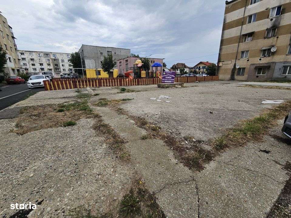 Vanzare teren intravilan - 250 mp - strada Constructorilor - zona CAM - Imagine principală: 4/8