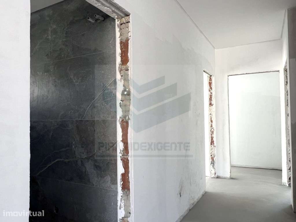 Moradia Isolada, Final Construção, Garagem - Pinhal General-12
