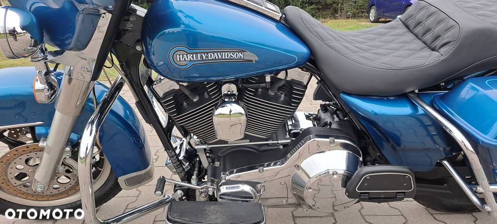 Harley-Davidson Touring Electra Glide - 15