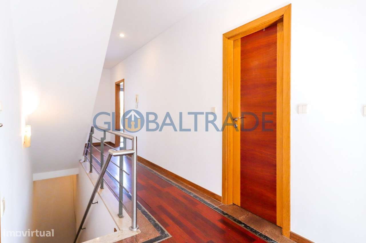 Moradia T3 com Terraço em Valbom-20