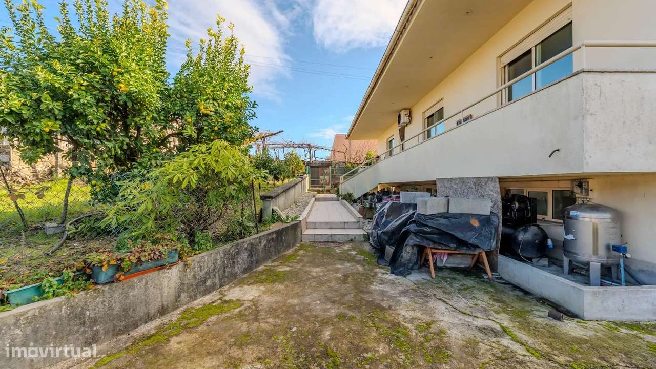 Moradia 3T Calvos, Guimarães (Bi-Familiar)-5