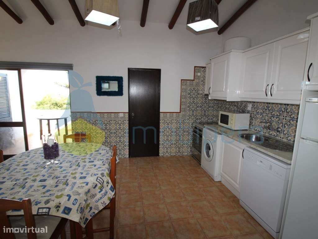 Alporchinhos - Apartamento tipo Moradia T2 Renovado - 500 metros da... - Grande imagem: 4/22