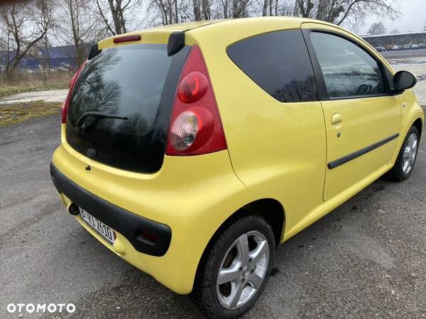 Peugeot 107 1.0 Trendy - 6