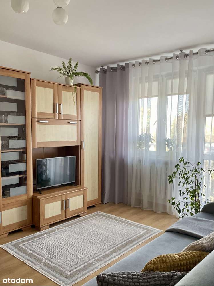 37 m² | Listopadowa | balkon | 2 piętro | parking – pohled 2
